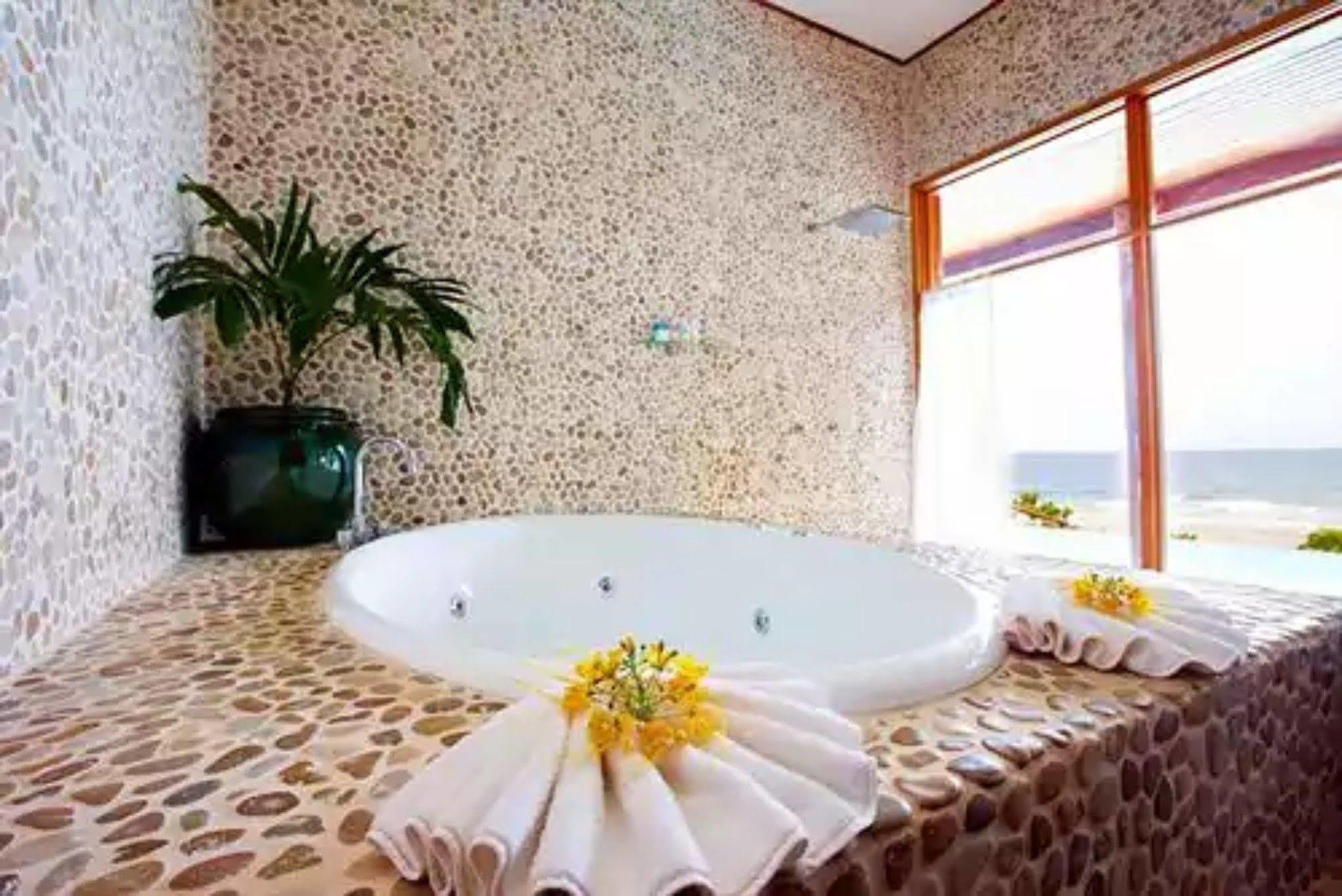 Namale Resort And Spa 萨武萨武 外观 照片