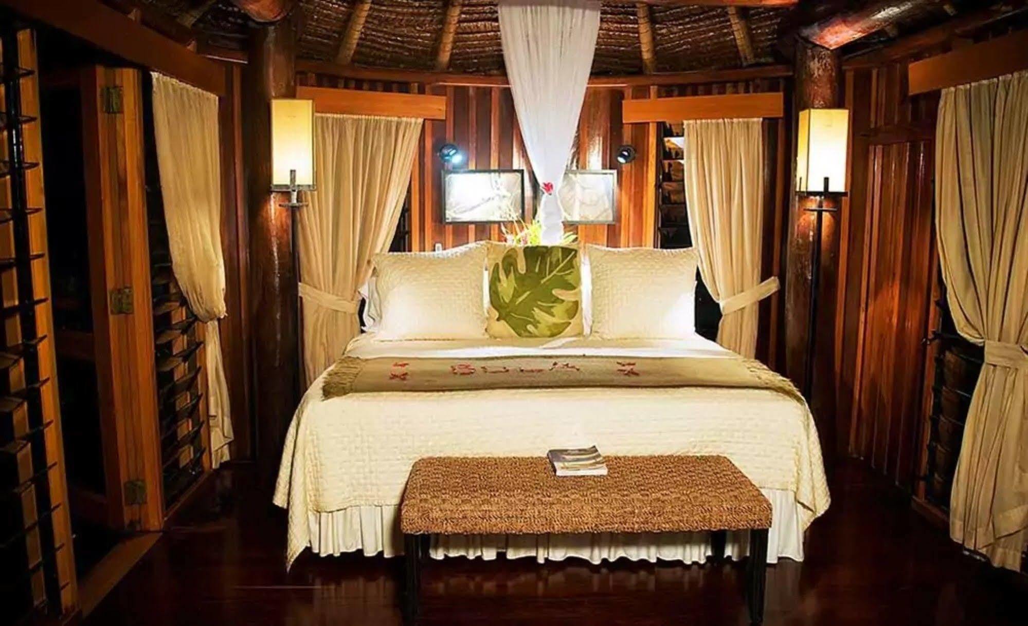 Namale Resort And Spa 萨武萨武 外观 照片